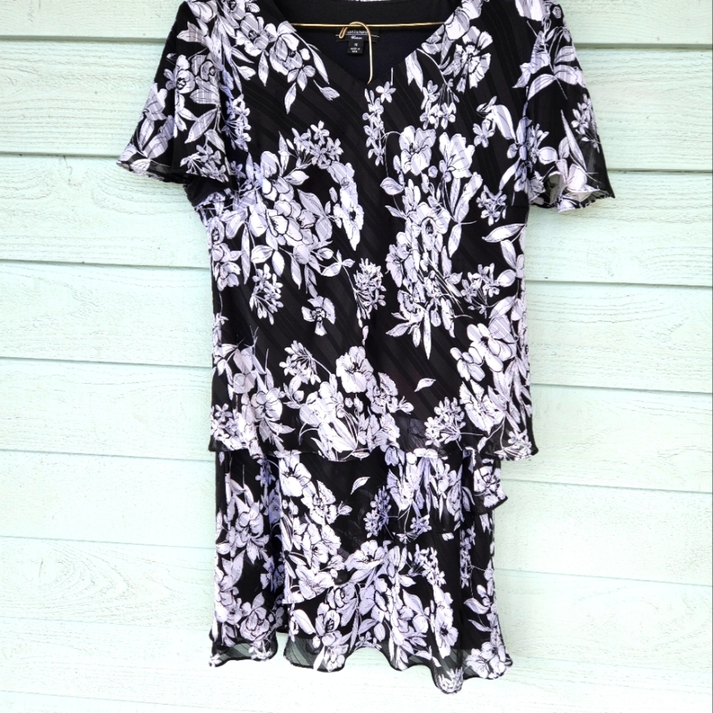 R & M Richard's 2-Piece Dress Size 16W
